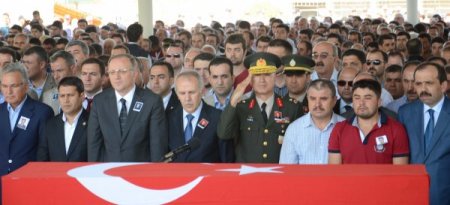 Şehit Ahmet Bozkurt, son yolculuğuna uğurlandı