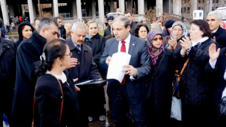 Şehit aileleri, CHP'li Aygün hakkında suç duyurusunda bulundu