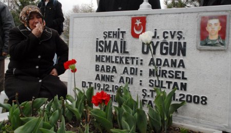 Şehit annesi: Komutanını bir görsem, yakasını bir tutsam