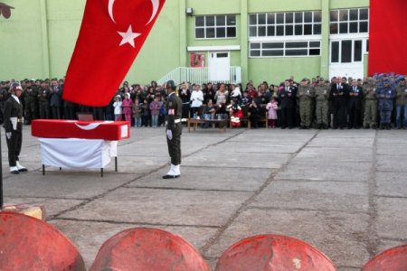 Şehit Astsubay İlker Düzova için tören düzenlendi