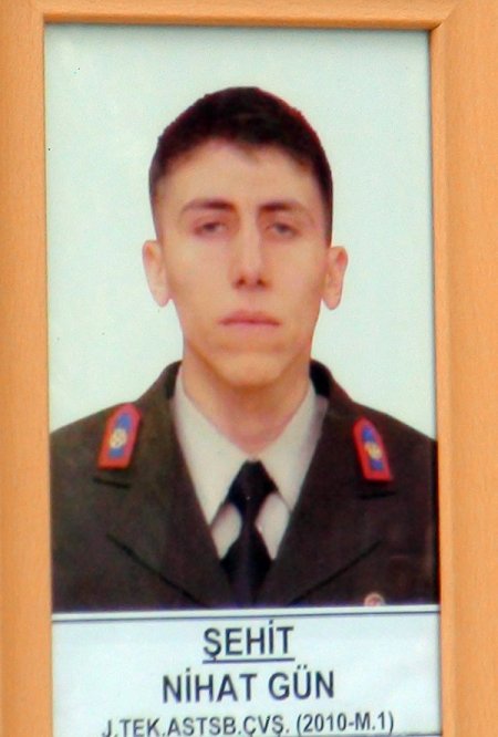 Şehit Astsubay Nihat Gün'ün cenazesi Konya'da toprağa verildi