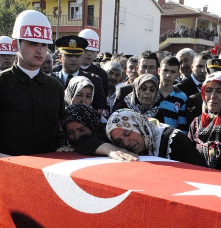 Şehit Babası: İki Çocuğumla Birlikte Vatan İçin Canımızı Vermeye Hazırız