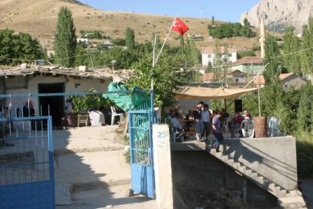 Şehit Babası: Oğlumu Soğan Ekmekle Büyüttüm