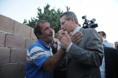 Şehit babasının feryadı: Ne olur 'yalan' deyin, 'ölmedi' deyin