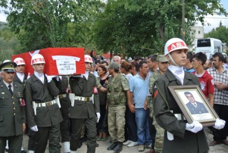 Şehit Başçavuş Çapar Osmaniye’de son yolculuğuna uğurlandı