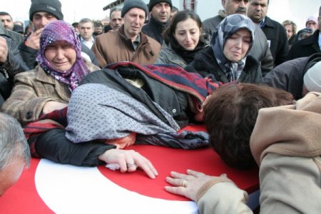 Şehit Bayram, Son Yolculuğuna Dualarla Uğurlandı