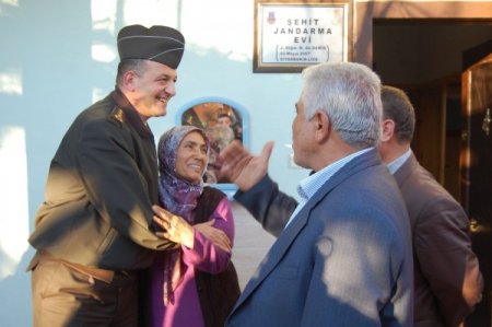 Şehit çocuklarının odasını müzeye çevirdiler