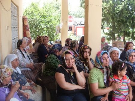 Şehit Ekiz, Dün Görüştüğü Annesine 'sen Ölme Bize Daha Çok Lazımsın' Demiş