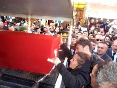 Şehit Er İsmail Akça toprağa verildi