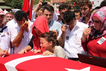 Şehit Er Metin Çevik, Tekbirlerle Son Yolculuğuna Uğurlandı