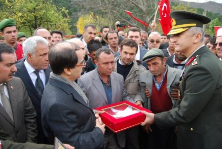 Şehit Erdal Tekin, memleketi Adana'da toprağa verildi