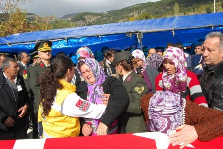 Şehit Erdal Tekin, memleketi Adana'da toprağa verildi