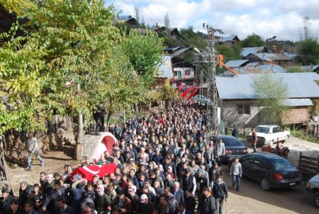 Şehit Erdal Tekin, memleketi Adana'da toprağa verildi