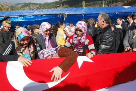 Şehit Erdal Tekin, memleketi Adana'da toprağa verildi