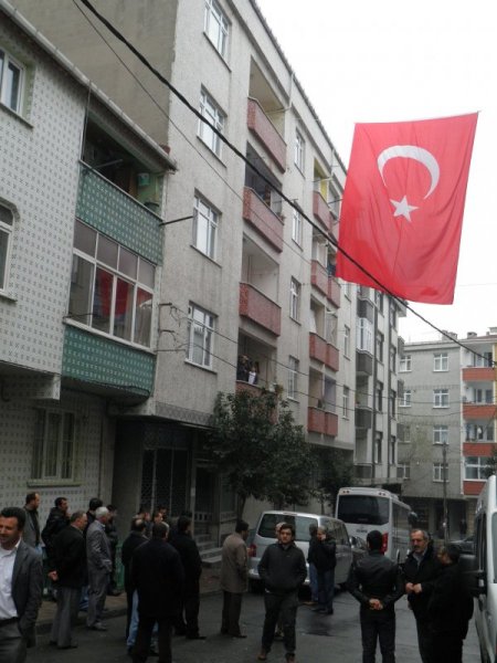 Şehit erin baba ocağına ateş düştü