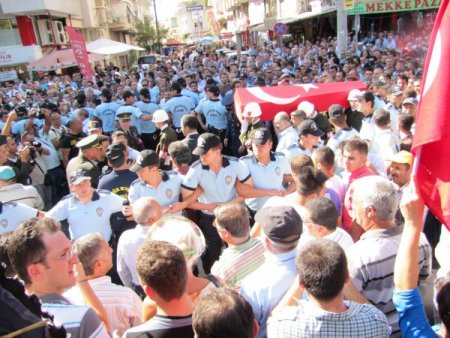 Şehit Fırat Yıldırım, son yolculuğuna Antalya Muratpaşa Camii’nden uğurlandı