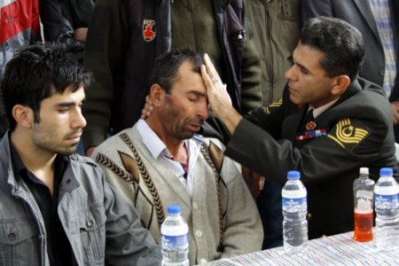 Şehit Genel, baba evinden gözyaşları ile uğurlandı