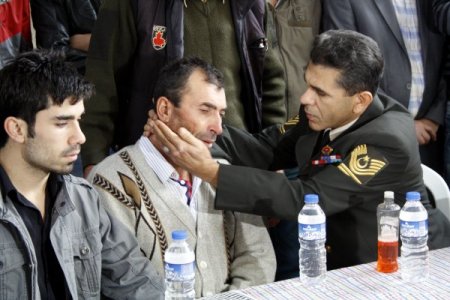 Şehit Genel, baba evinden gözyaşları ile uğurlandı