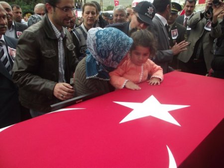 Şehit Göl, Memleketinde Son Yolculuğuna Uğurlandı
