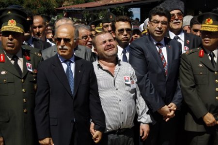 Şehit Güleç, binlerce insan tarafından ebediyete uğurlandı