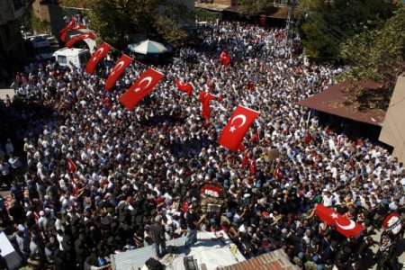 Şehit Güleç, binlerce insan tarafından ebediyete uğurlandı