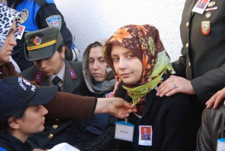 Şehit karakol komutanı İskenderun'da tekbirler eşliğinde uğurlandı