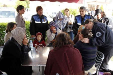 Şehit Oğluna Acı Haberi Annesi Verdi