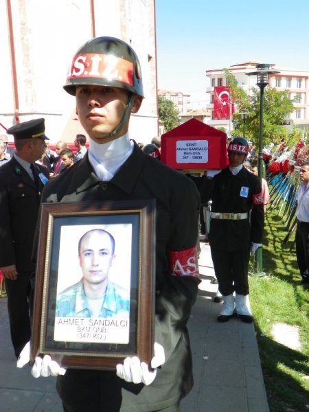 Şehit Onbaşı Sandalcı'nın cenazesi, memleketi Kırıkkale'de toprağa verildi