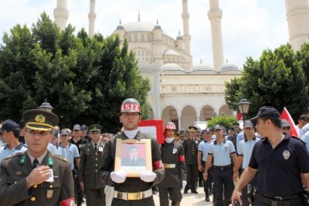 Şehit Özkozanoğlu Son Yolculuğuna Uğurlandı
