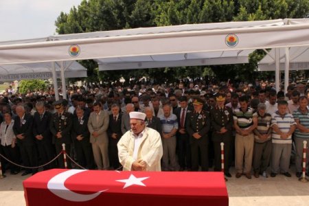 Şehit Özkozanoğlu Son Yolculuğuna Uğurlandı