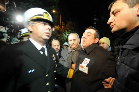 Şehit Pilot Üsteğmen Dilsiz'in Cenazesi Mersin'e Getirildi