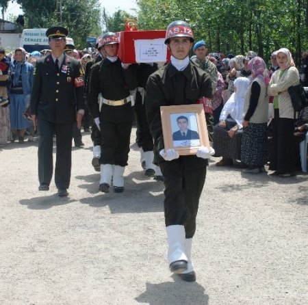 Şehit Piyade Uzman Onbaşı Günbey, memleketi Ordu'da toprağa verildi
