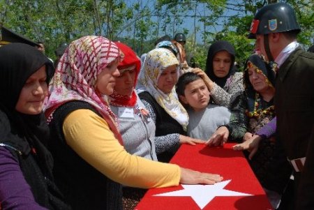 Şehit Piyade Uzman Onbaşı Günbey, memleketi Ordu'da toprağa verildi