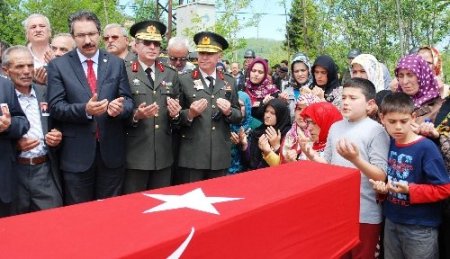 Şehit Piyade Uzman Onbaşı Günbey, memleketi Ordu'da toprağa verildi