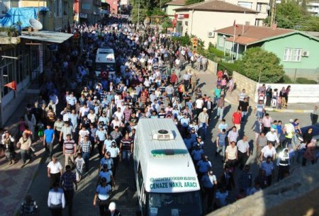 Şehit polis, memleketi Osmaniye'de toprağa verildi