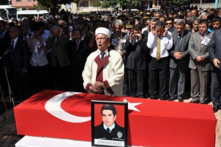 Şehit polis Gökhan Kuzu memleketi Malatya'da son yolculuğuna uğurlandı