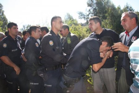 Şehit Polis Gözyaşları Arasında Toprağa Verildi