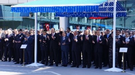 Şehit polis için Emniyet'te tören düzenlendi