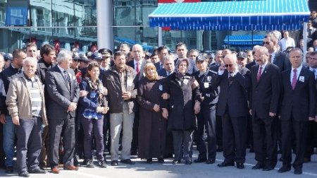 Şehit polis için Emniyet'te tören düzenlendi