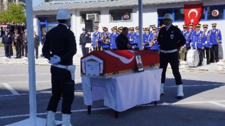Şehit polis için Emniyet'te tören düzenlendi