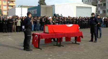 Şehit polis memuru Bektaş için Cizre’de tören düzenlendi