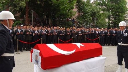 Şehit polis memuru Bülbül, memleketi Osmaniye’ye gönderildi