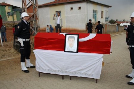 Şehit polis memuru Bülbül, memleketinde toprağa verildi