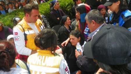 Şehit Polis Memuru Gözyaşları İle Toprağa Verildi