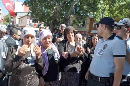 Şehit polis memuru Mahmut Kayan, son yolculuğuna uğurlandı