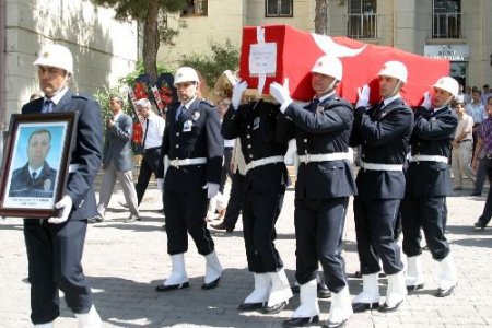 Şehit Polis Memuru Memleketine Uğurlandı
