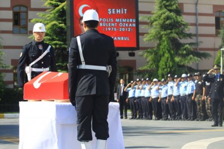 Şehit polis memuru Özkan için tören düzenlendi