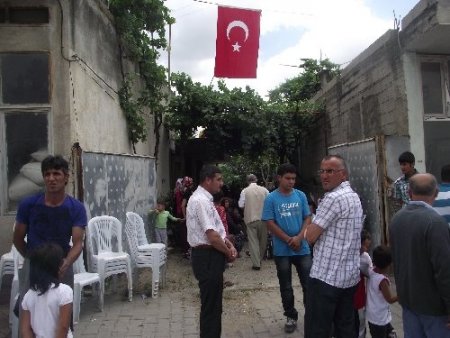 Şehit polis memurunun baba ocağında hüzünlü bekleyiş