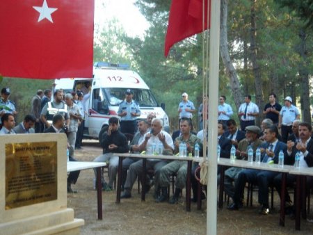 Şehit polis ölüm yıl dönümünde anıldı