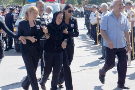 Şehit polis Sinan Aras için tören düzenlendi